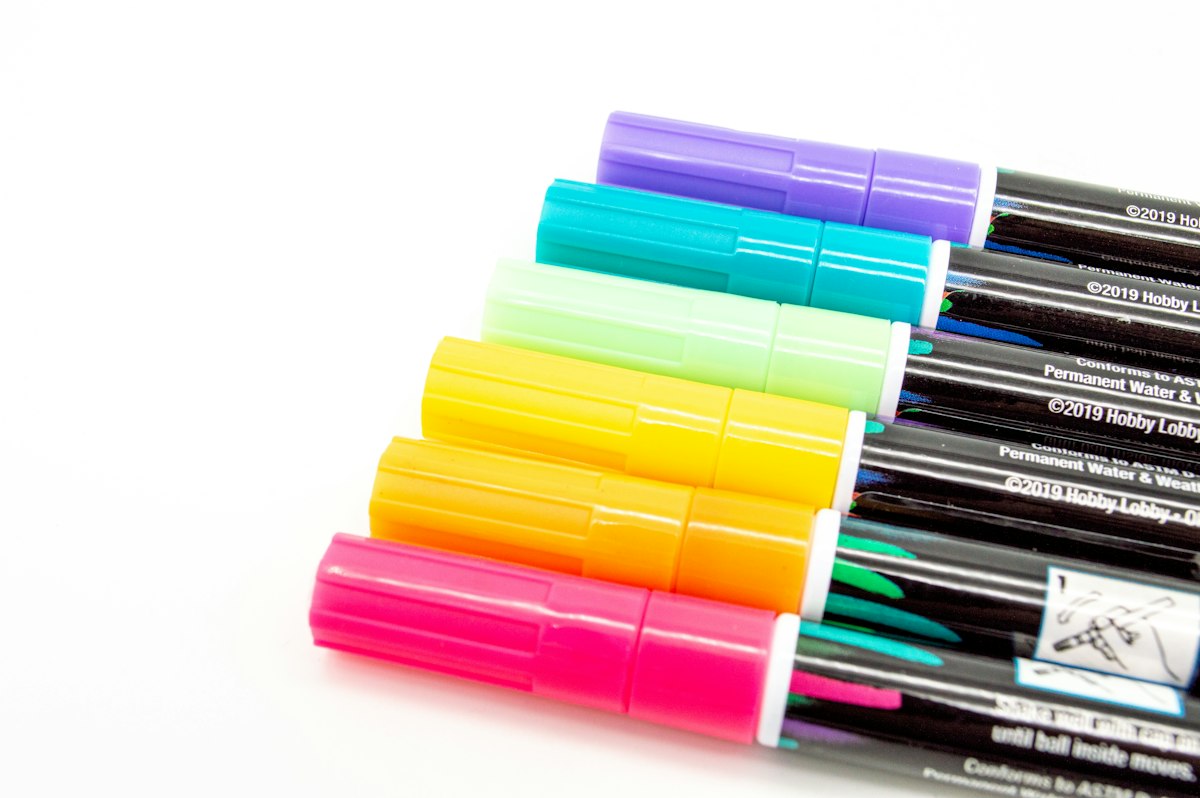 Highlighter Pens Chisel Tip Assorted - Wallet of 6