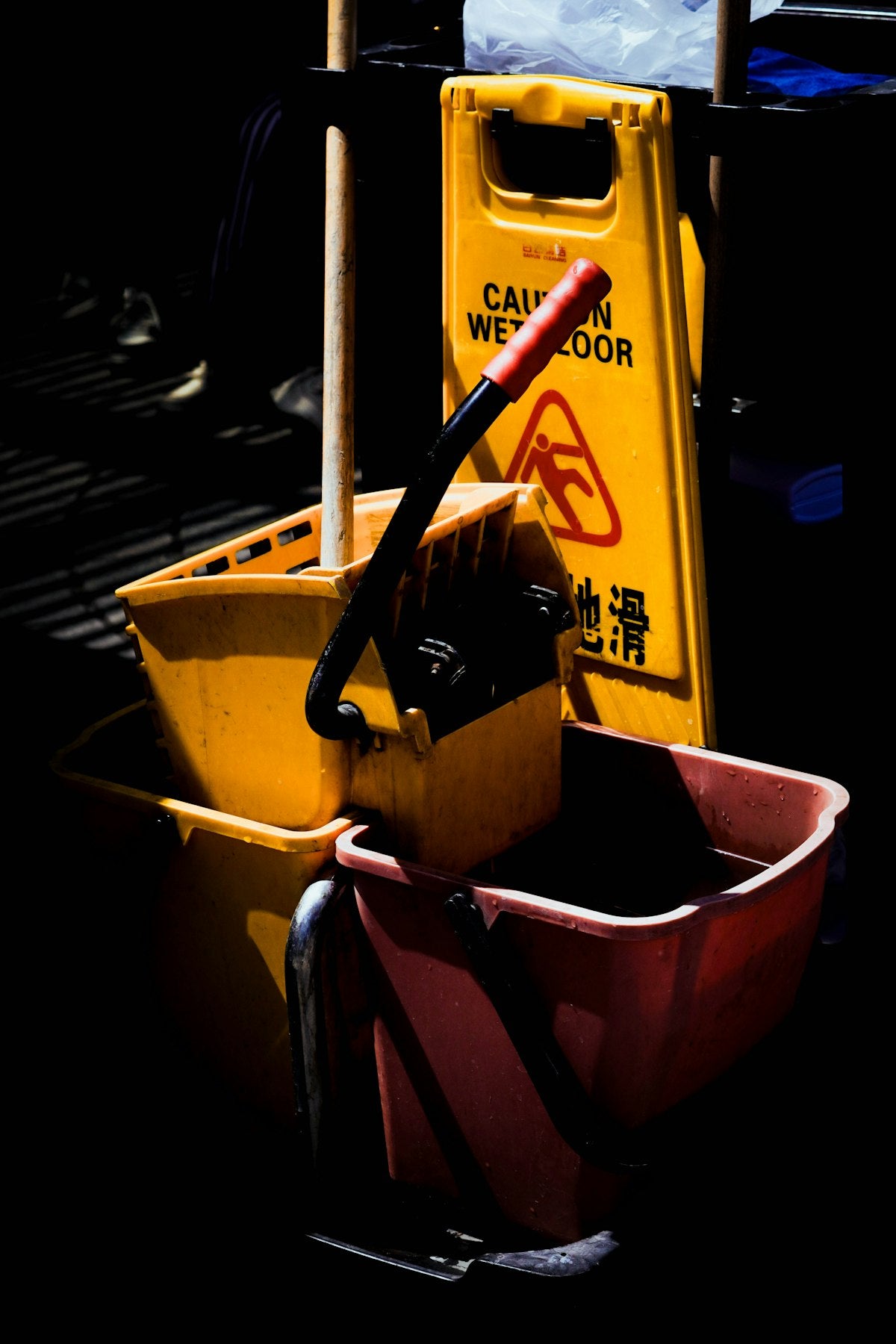 Mop Bucket and Wringer 20L Yellow